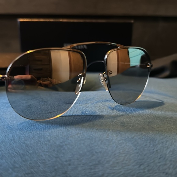 Prada sunglasses - Picture 2 of 3